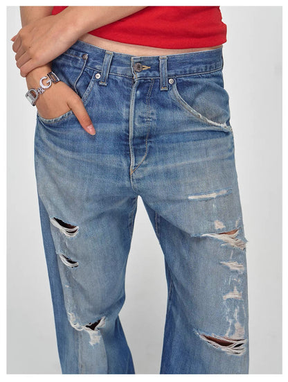 (Pre-Order) antenna effect Engineered Distressed Low-Rise Loose Fit Jeans