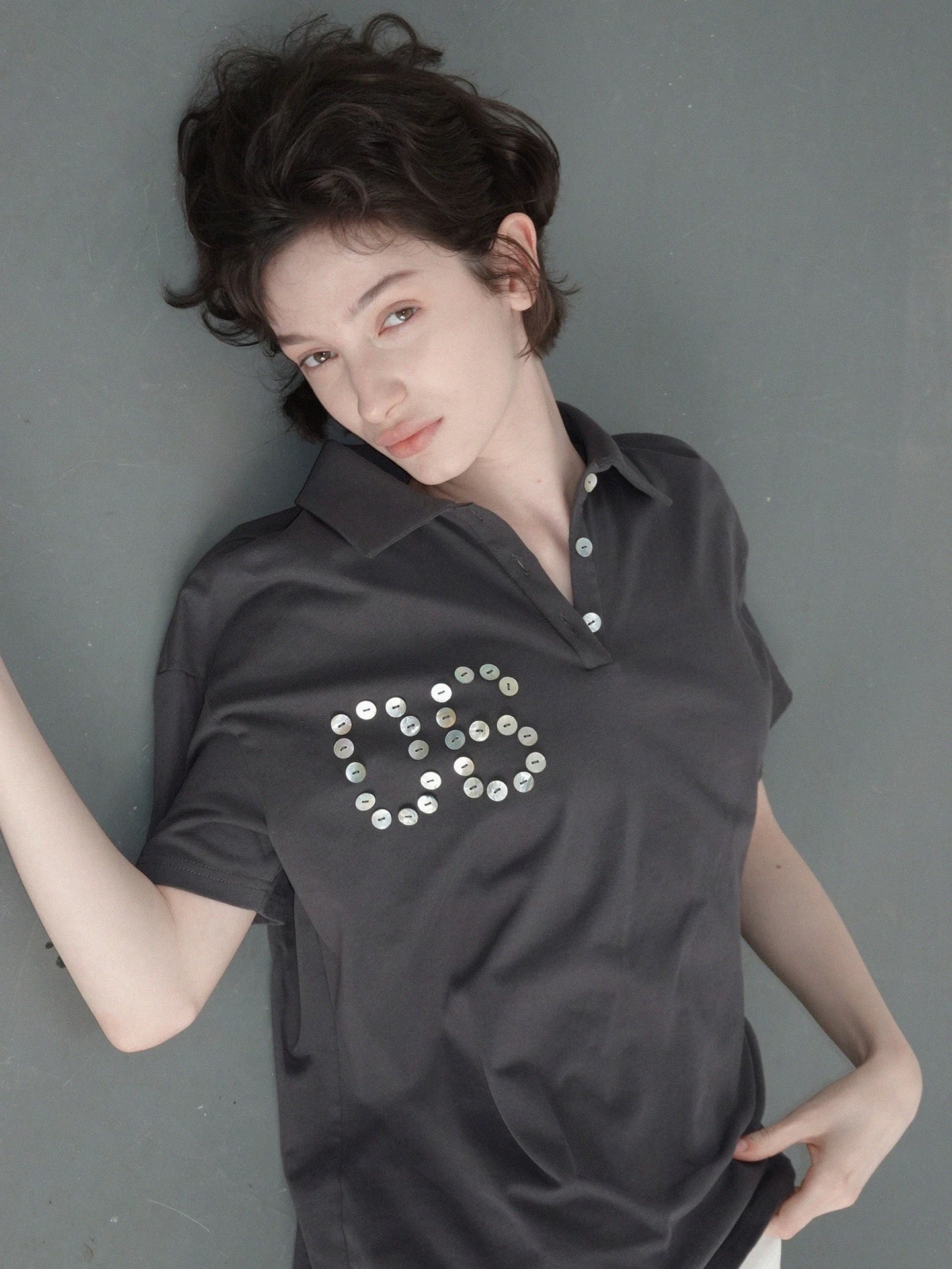 Solveig Shell Button Decorated Polo Short-Sleeved T-shirt