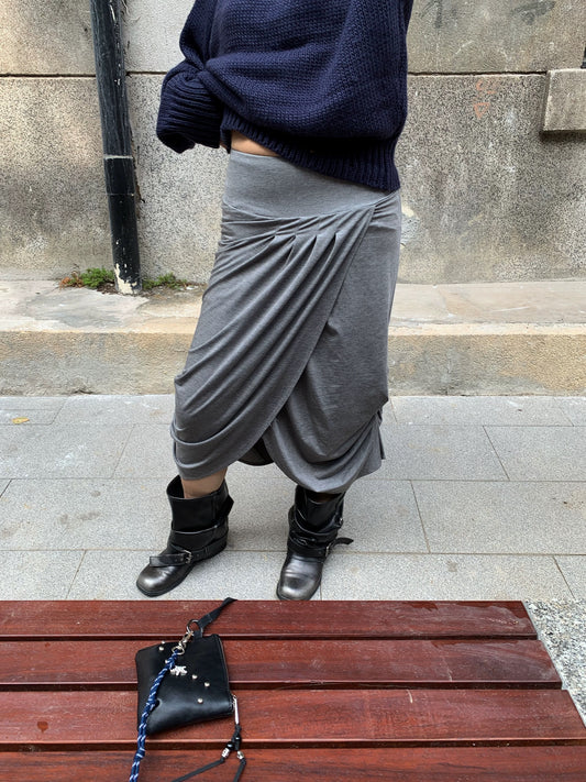 (Pre-Order) Two2 Irregular Tulip Style Midi Skirt