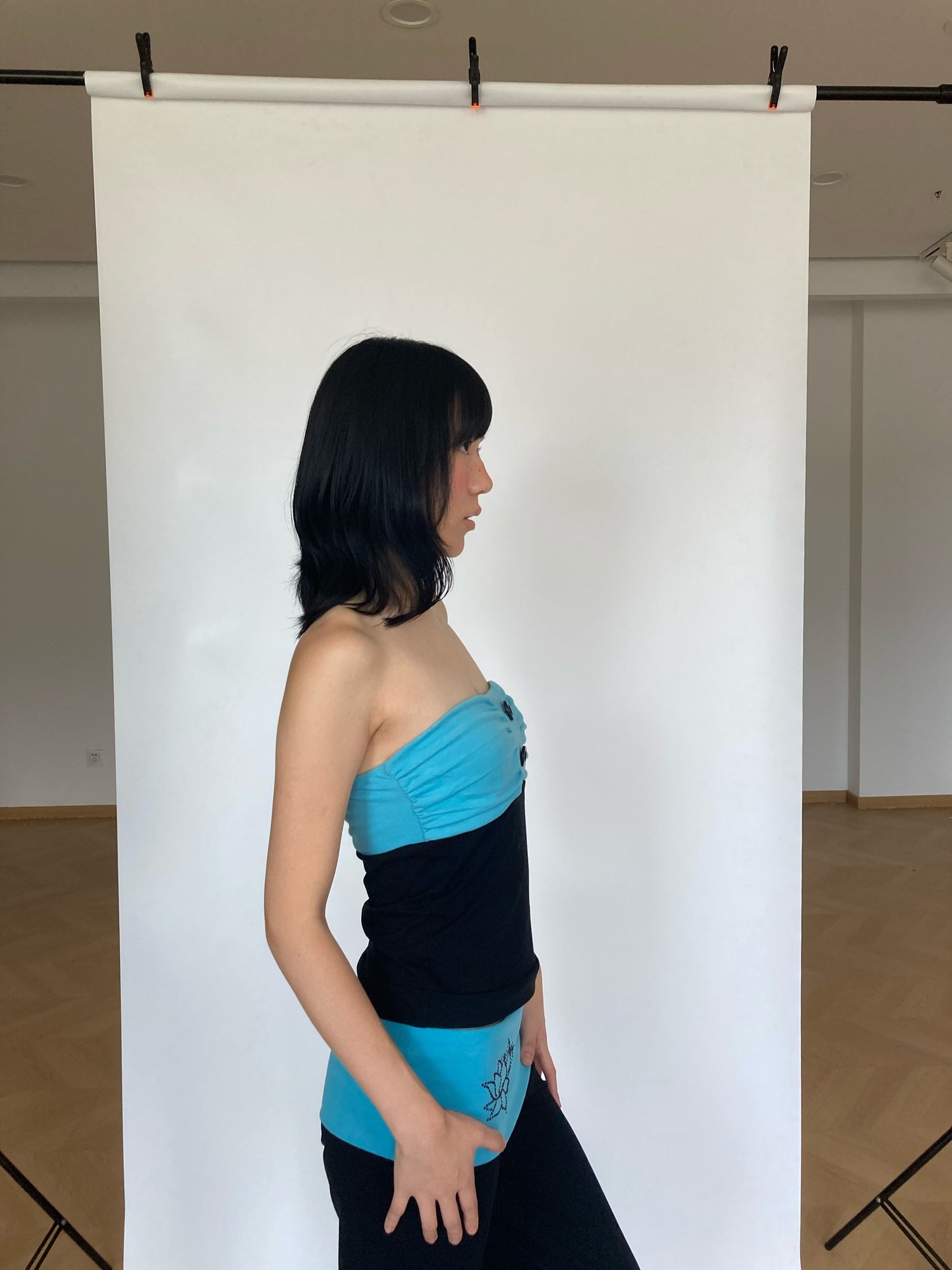 WildFLO Contrast Button Detail Bandeau Tube Top