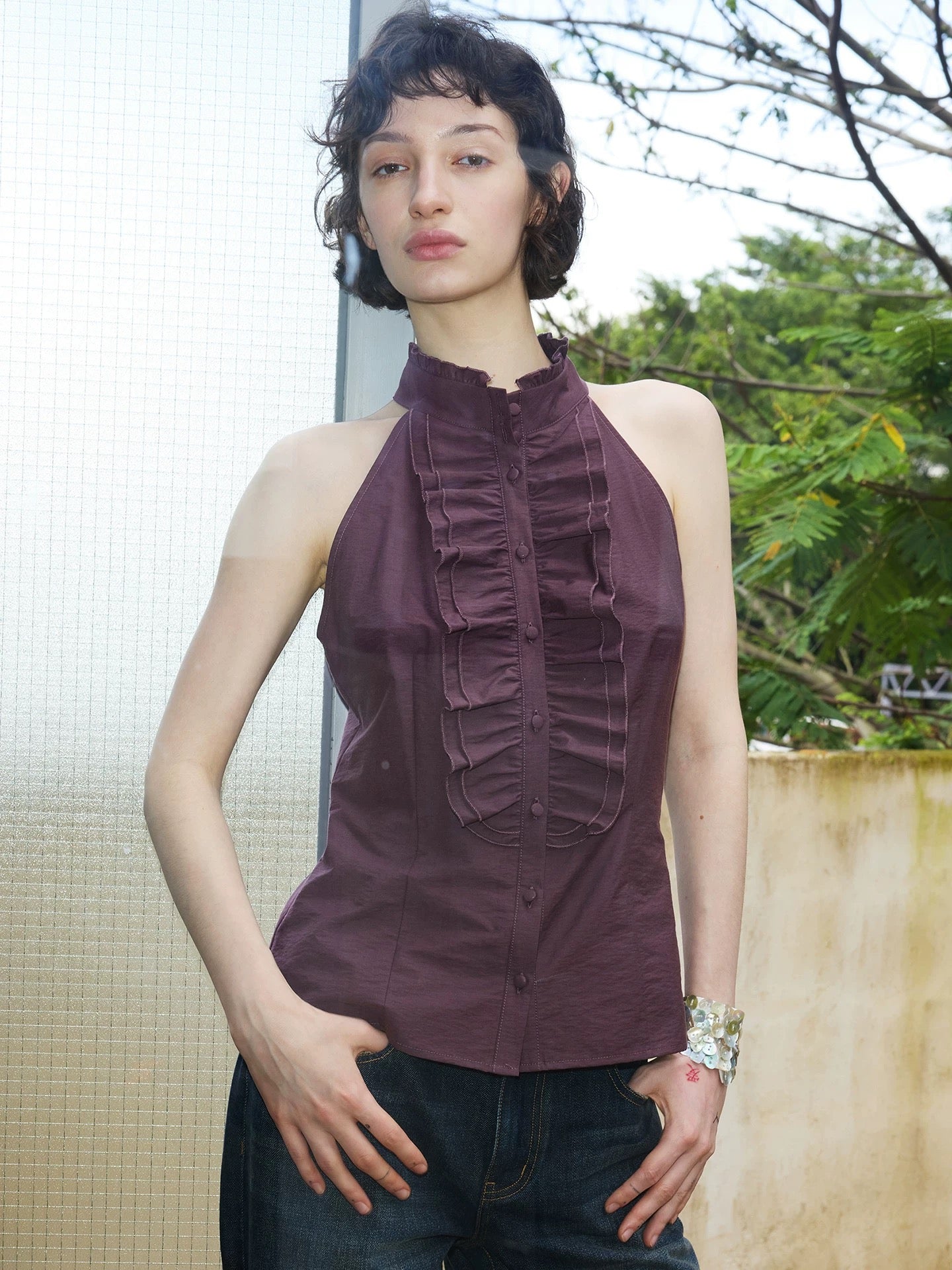 솔웨이지 러플 홀터넥 블라우스