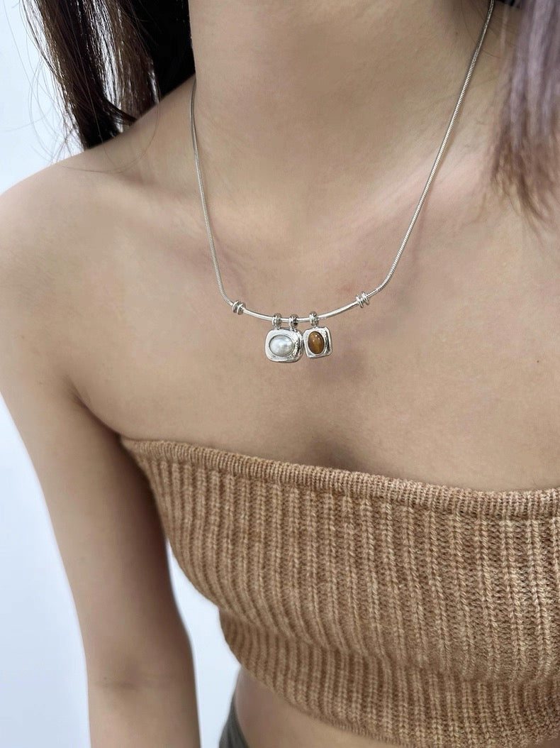 Retro Two-Tone Square Pendant Necklace