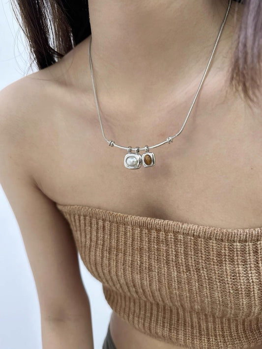 Retro Two-Tone Square Pendant Necklace