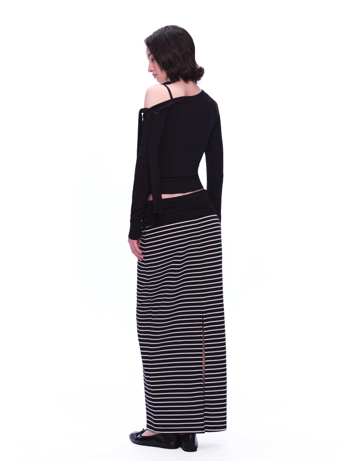 EMPTY PAGE Asymmetric Lace Detail Top