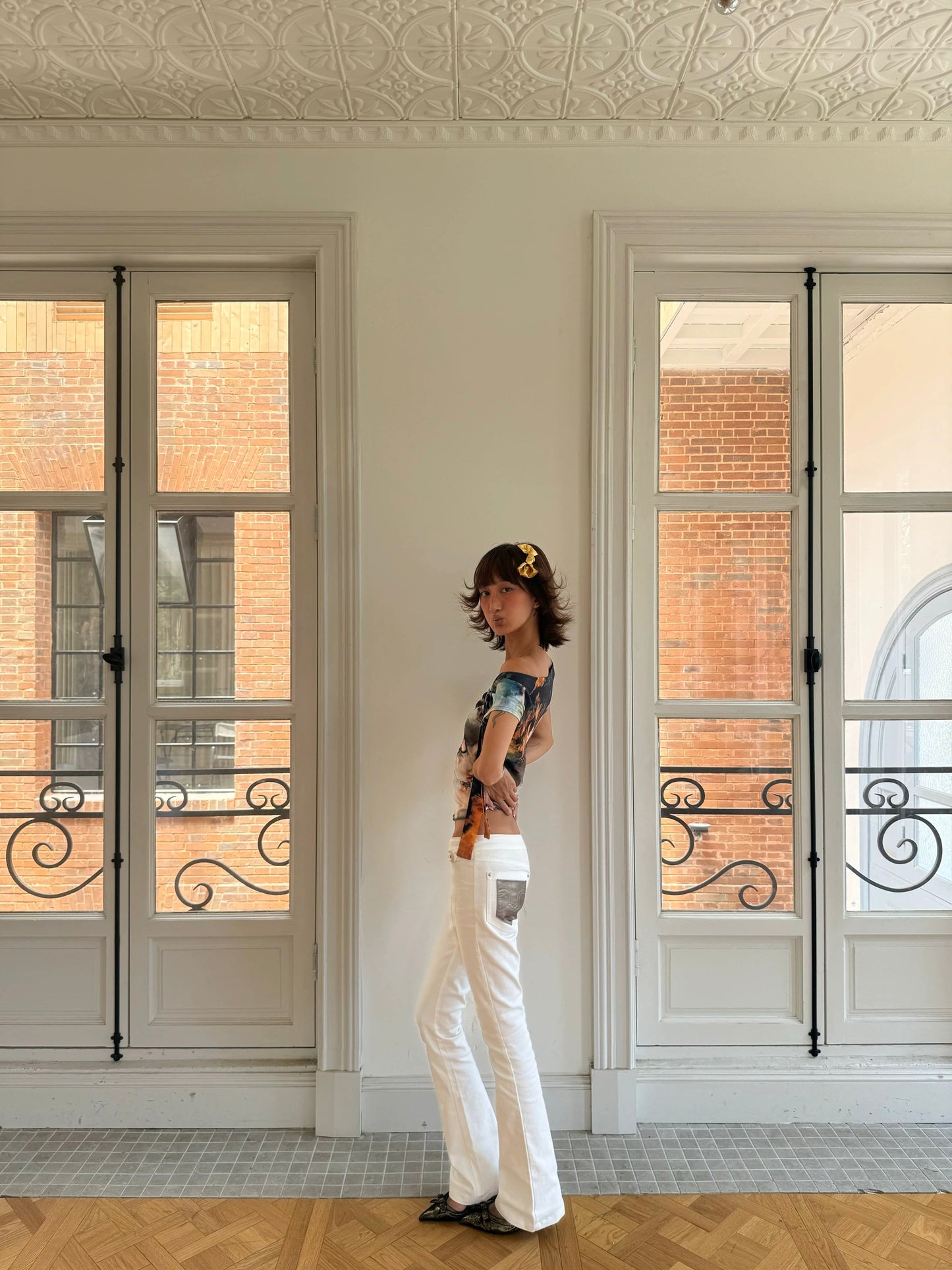 Andivogles Low Waisted Vintage Style White Bootcut Trousers