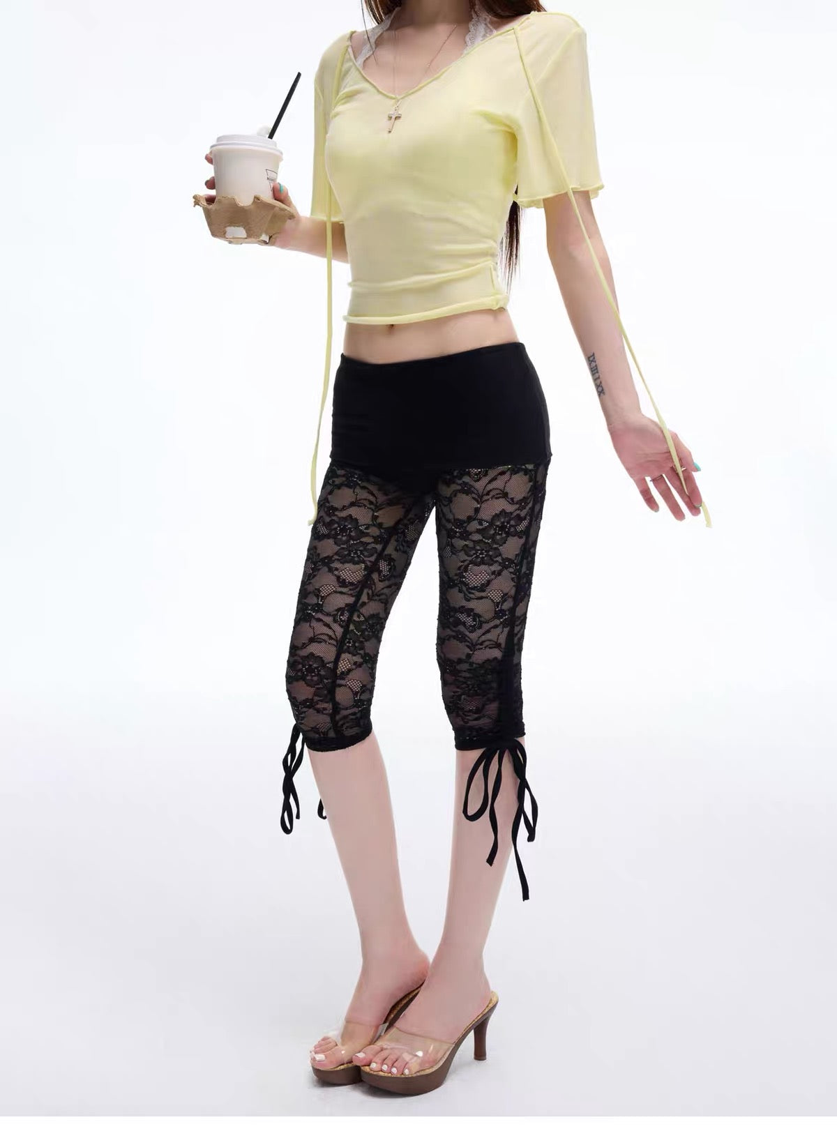 COMMON IN 0120 Tie Cuff Floral Lace Sheer Capri Leggings