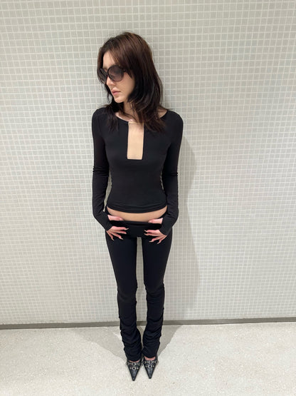 VACANCES Second Skin Cut-Out Long Sleeve Top