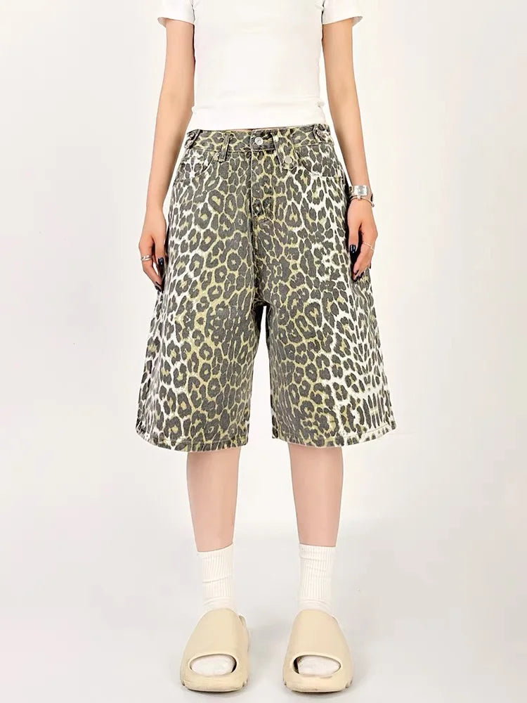 Washed Leopard Printed Jean Jorts