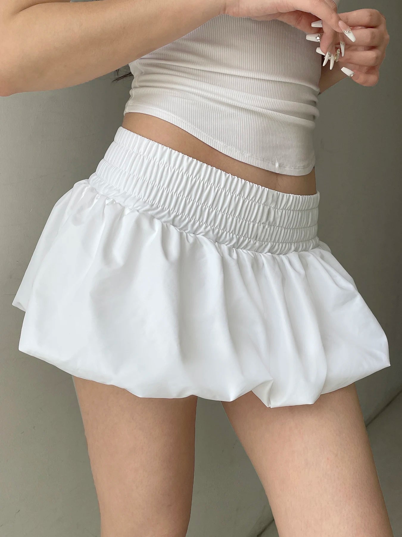 White Low Waisted Puffball Skirt