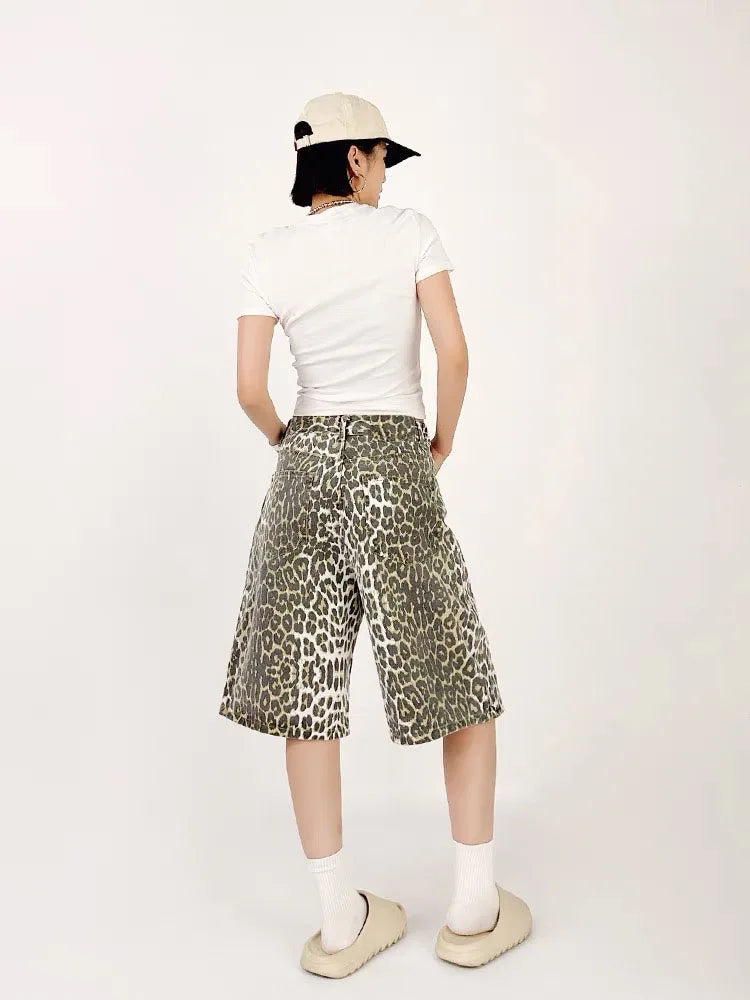 Washed Leopard Printed Jean Jorts