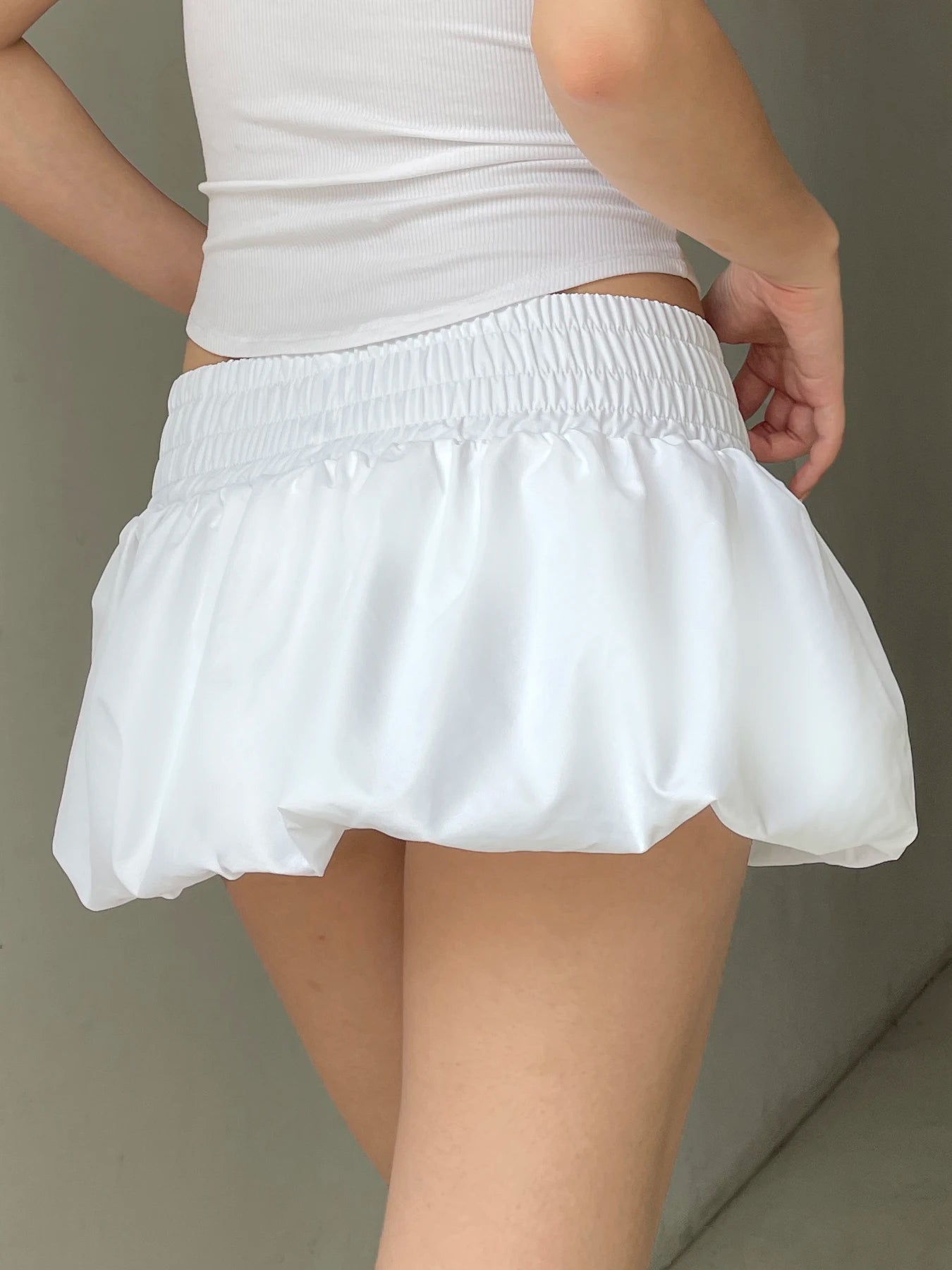 White Low Waisted Puffball Skirt