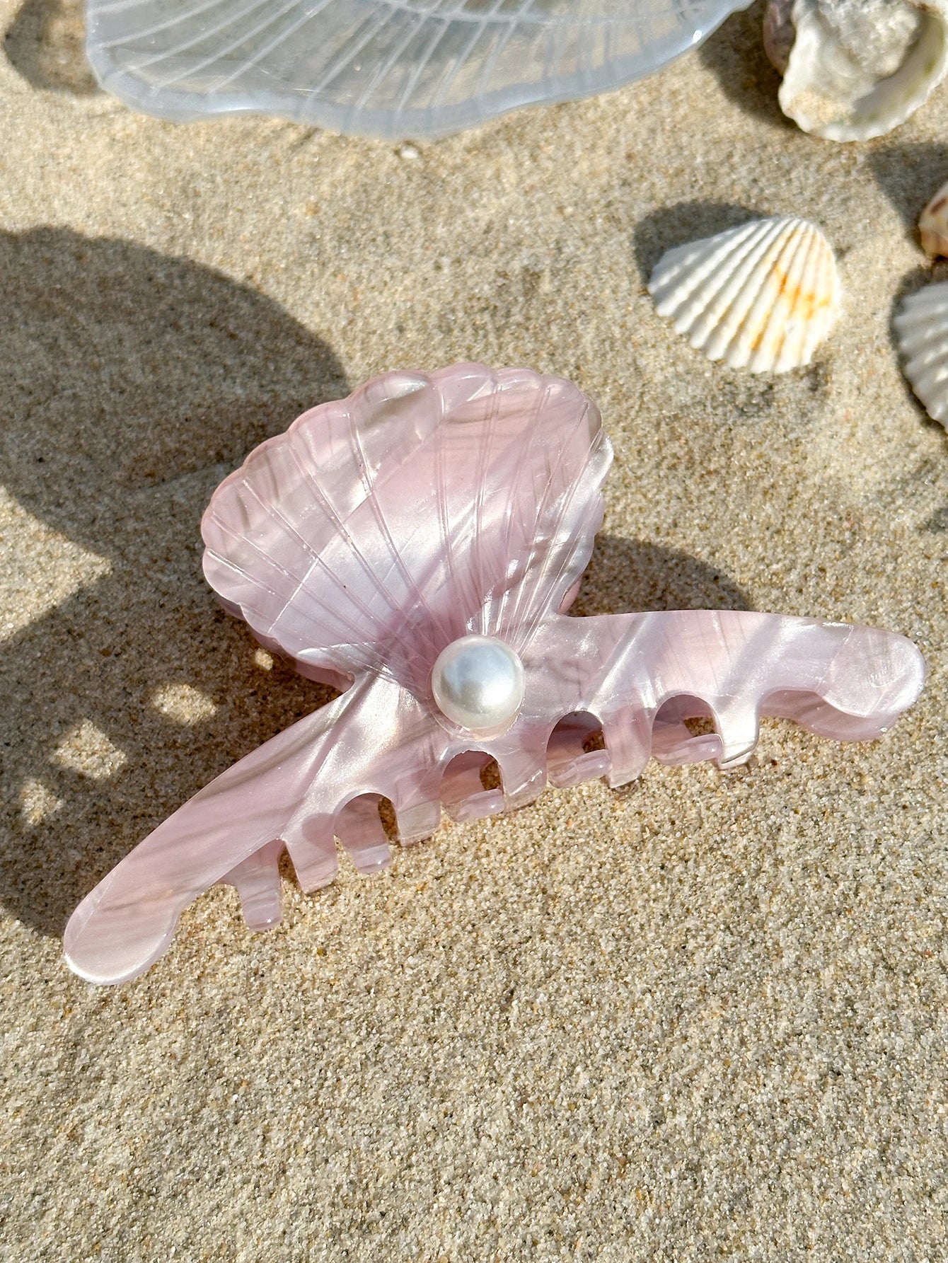 Shell shaped Hair Clip